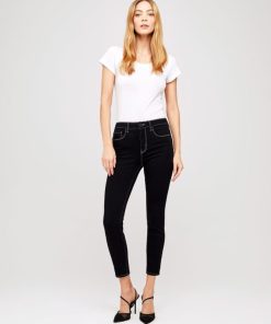 Wearformodern.shop26834a3bd2 1