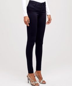 Wearformodern.shop3c663a968f 3