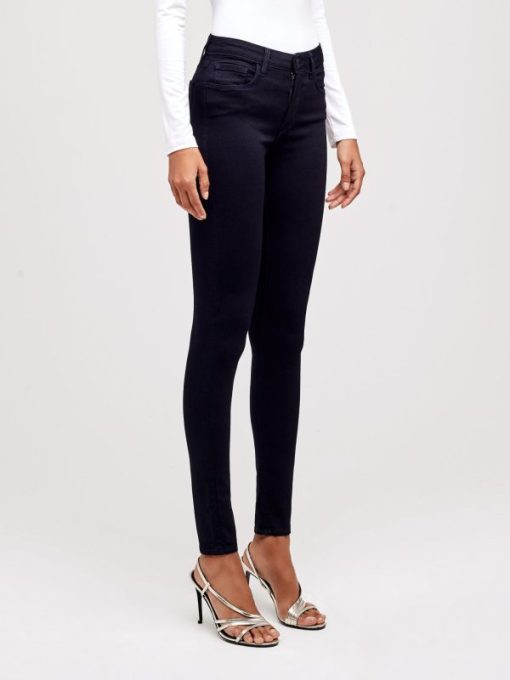 Wearformodern.shop3c663a968f 3