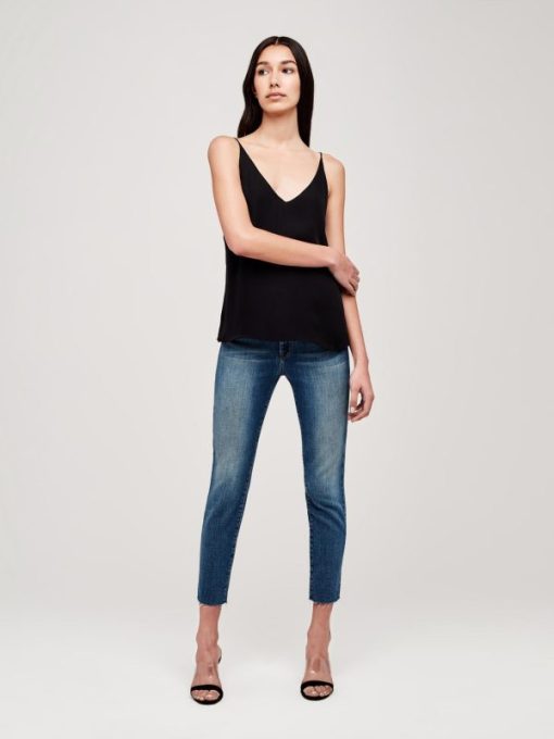 Wearformodern.shop5dc48eb56a 1