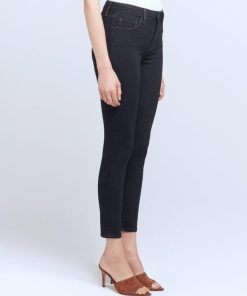 Wearformodern.shopfd50527a18 3